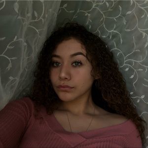 Meet your Posher, Jazlin